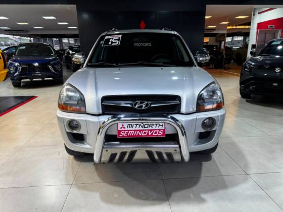 HYUNDAI TUCSON 2.0 MPFI GLS 16V 143CV 2WD FLEX 4P AUTOMÁTICO HYUNDAI TUCSON 2.0 MPFI GLS 16V 143CV 2WD FLEX 4P AUTOMÁTICO